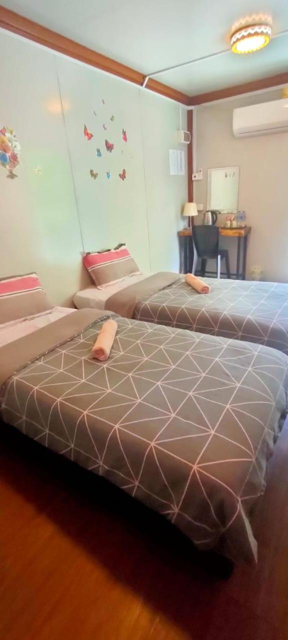 Guest House Gua Kelam Kaki Bukit Esterno foto